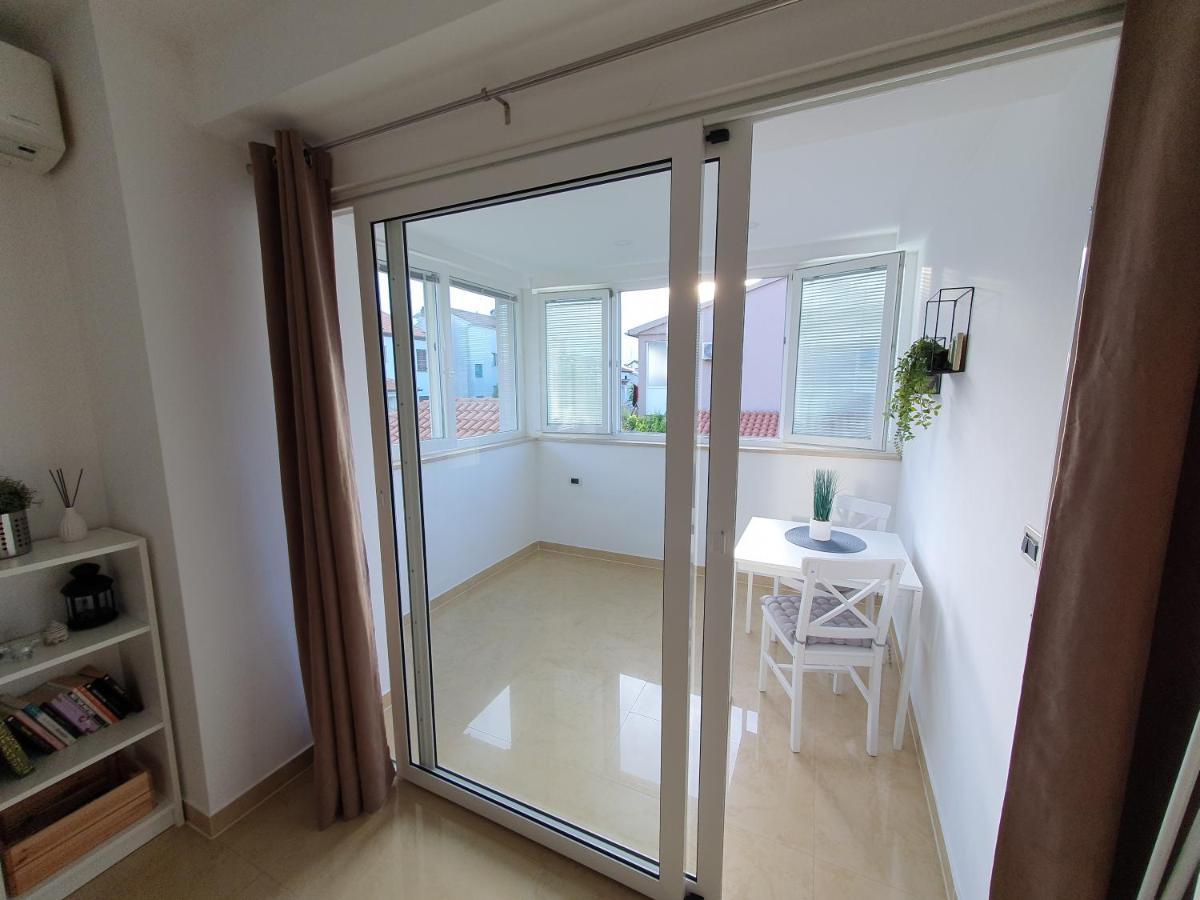 Apartmani Melanie Poreč Eksteriør billede